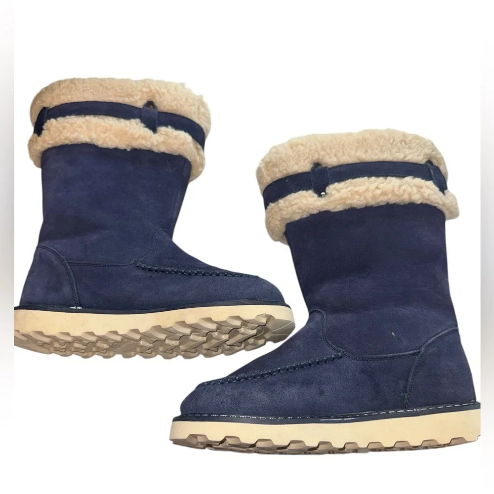 BEARPAW  Blue Suede Boots size 7